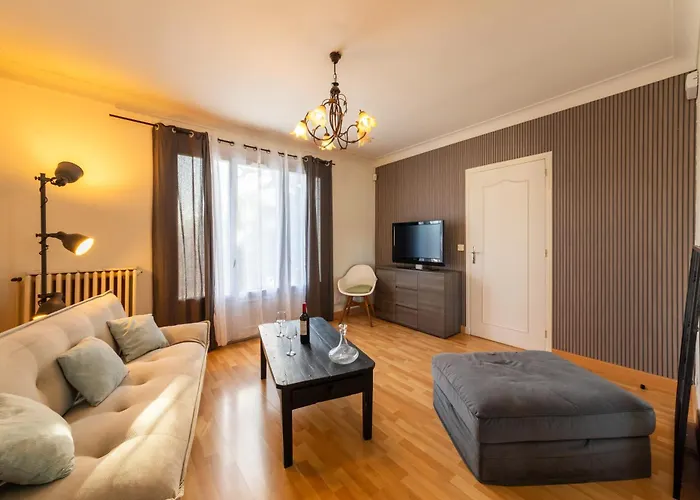 Apartament Le Churchill - Piscine Privee Villeneuve-sur-Lot